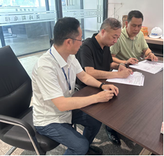 舊梯更新,奧瑪斯人在行動(dòng) 舊梯更新,奧瑪斯人在行動(dòng)